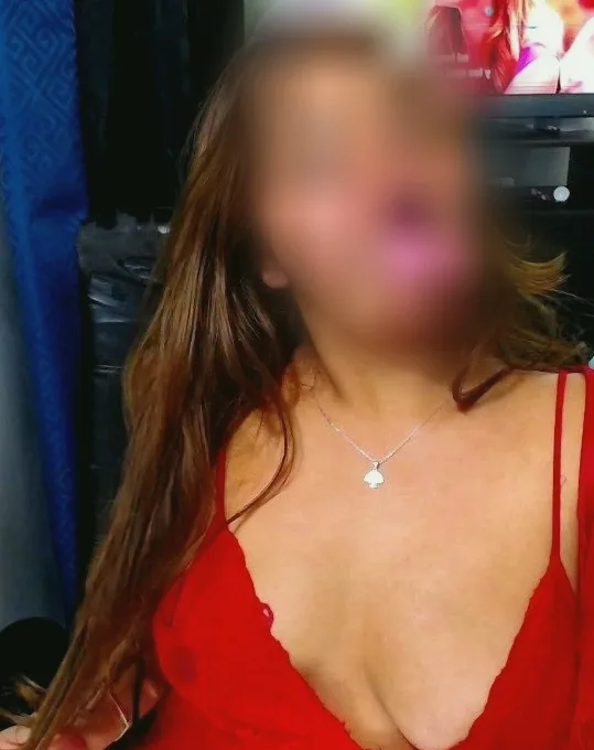 Michelle, 27
