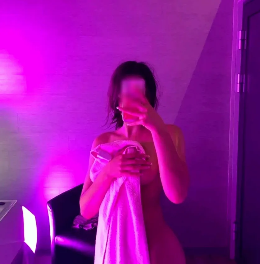 Salma, 18